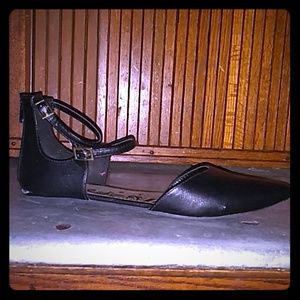 Pointed toe covered sandals